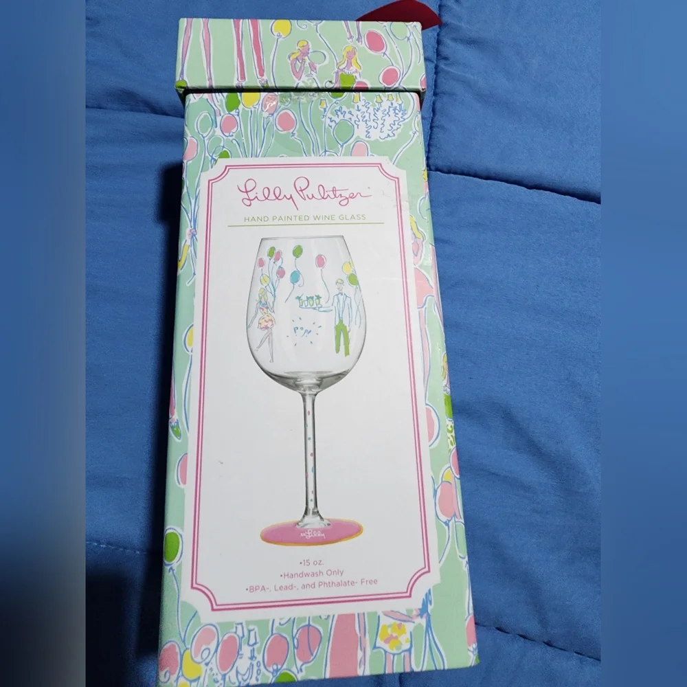 Lilly Pulitzer Vibrant Hand Painted Wine Glass 15 Oz